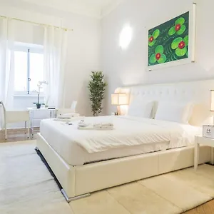 https://hemeras-boutique-house-aparthotel-piazza-duomo-view.italymilanhotels.net
